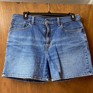 Levi’s denim stretch shorts.